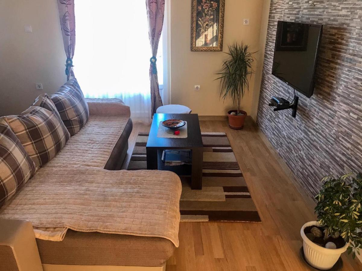 Jovana -- Porodicni Apartmani Igalo Herceg Novi Exterior foto