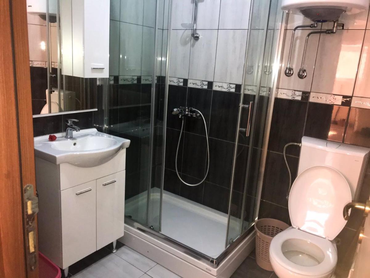 Jovana -- Porodicni Apartmani Igalo Herceg Novi Exterior foto
